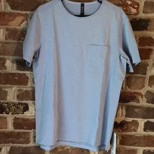 Men’s Lululemon chest pocket relaxed fit t